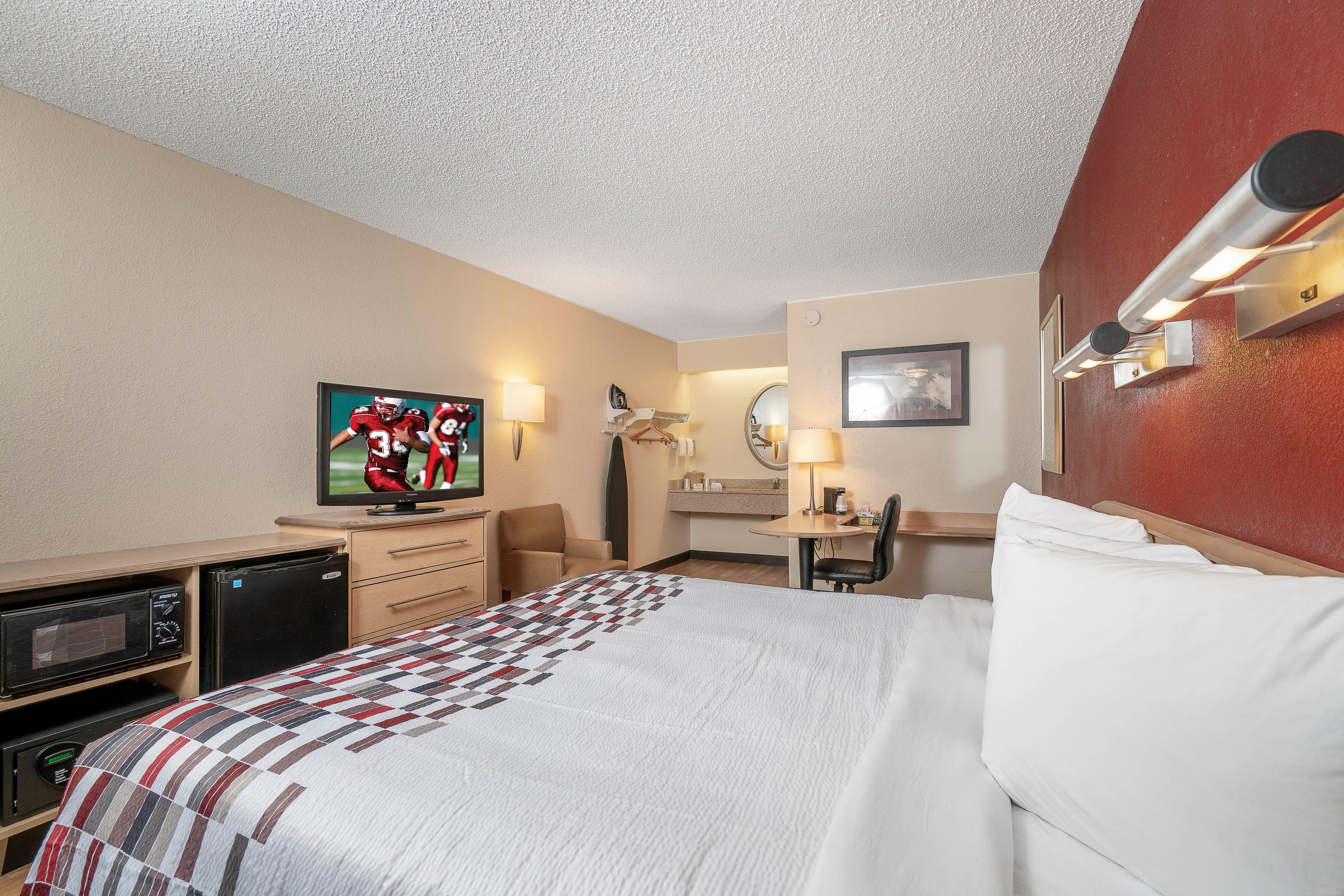 Red Roof Inn Louisville Fair And Expo Exterior foto